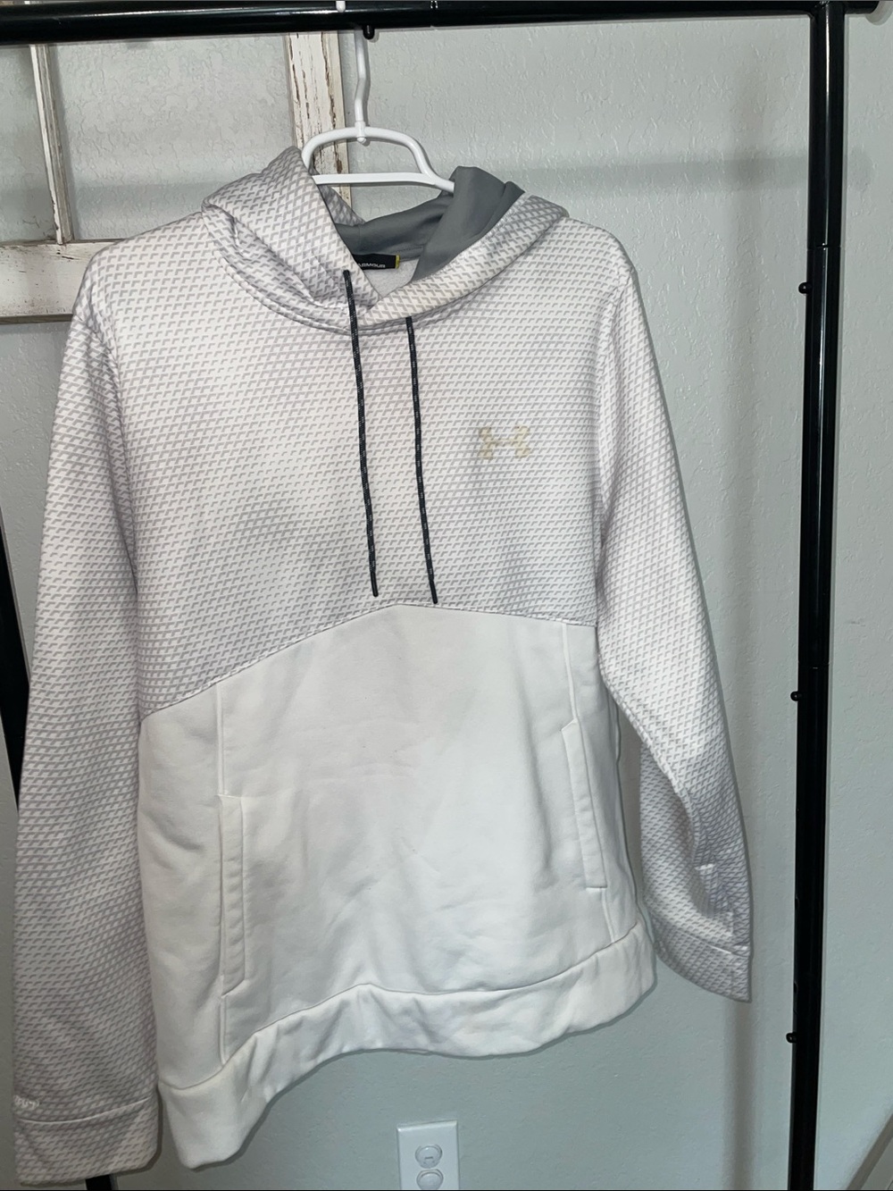 Under Armour White Two-Tone Textured Pullover Hoodie